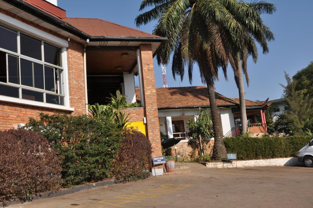 Shangri-La Hotel Uganda Kampala Bagian luar foto
